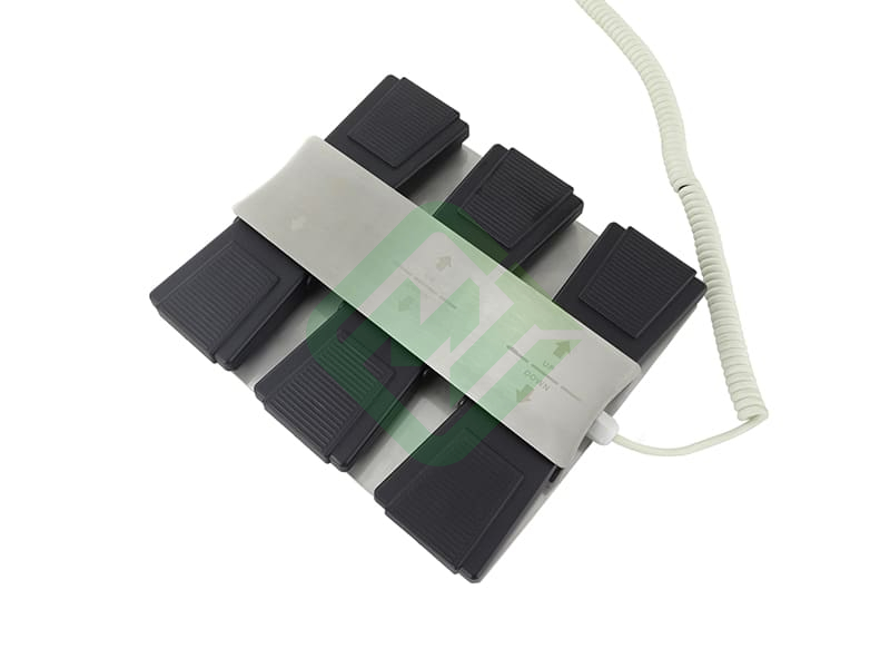 Стол массажный с электроприводом Med-mos ММКМ-2 (SE3.21.10Д-04), белый