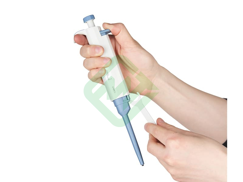 Дозатор пипеточный Армед ZPT 10