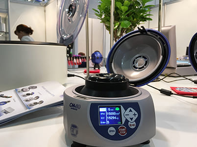 Центрифуга лабораторная ELMI CM-50 Центрифуга лабораторная ELMI CM-50